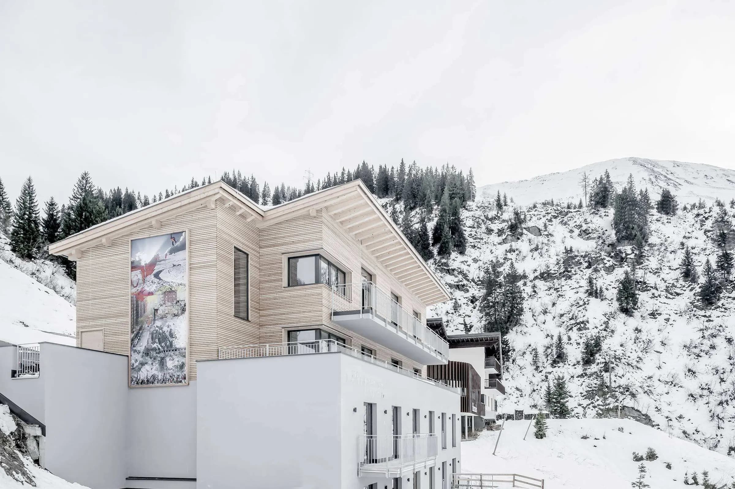 The Mondschein Chalet in the snow