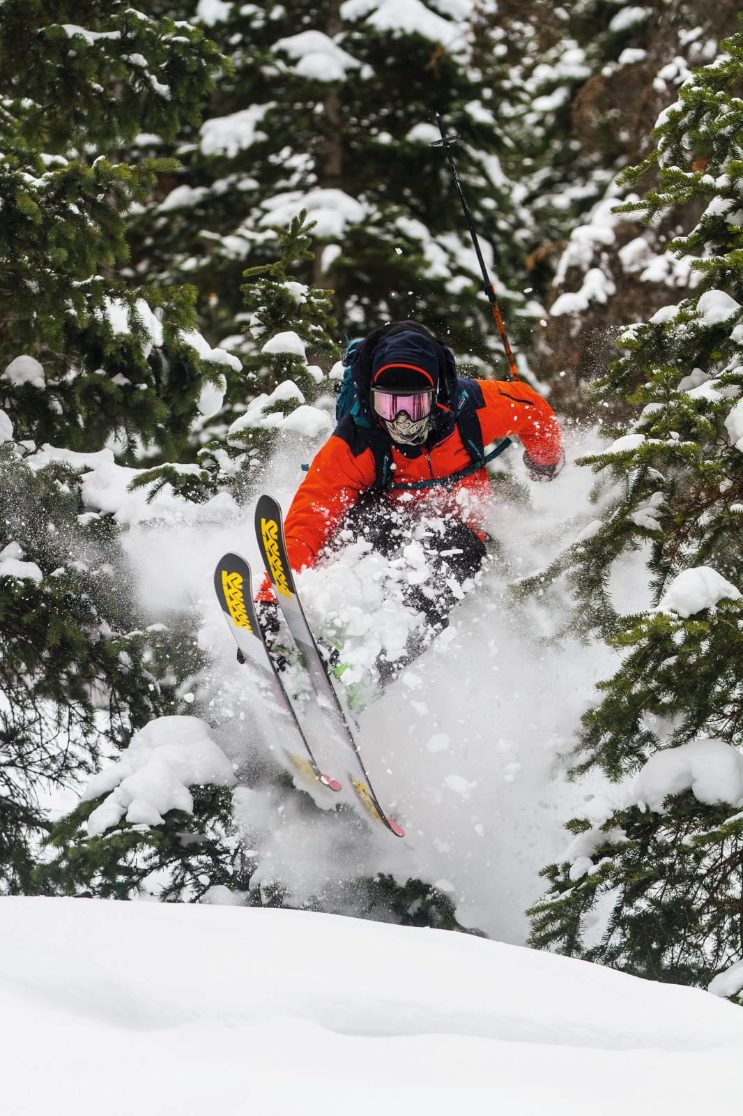 Freeriden Action Skiing Catamaran Kjellellefson+k2 01 (c) K2 1600px