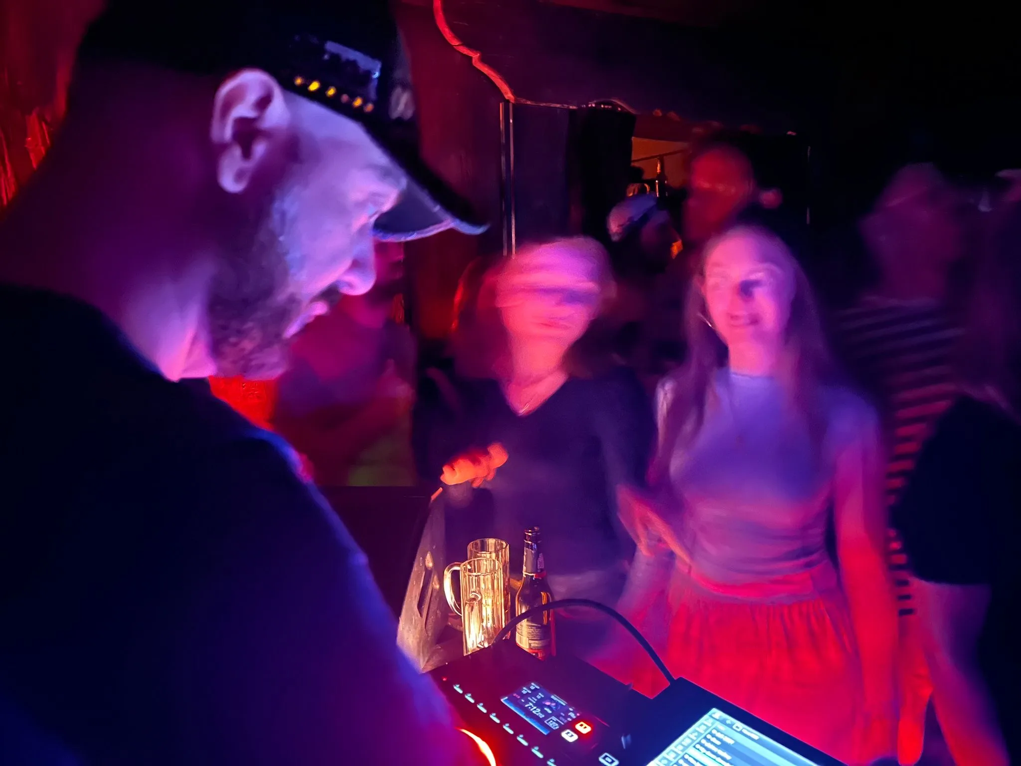 B06c74ee 049e 405a Ab1b 67024b05cdf8