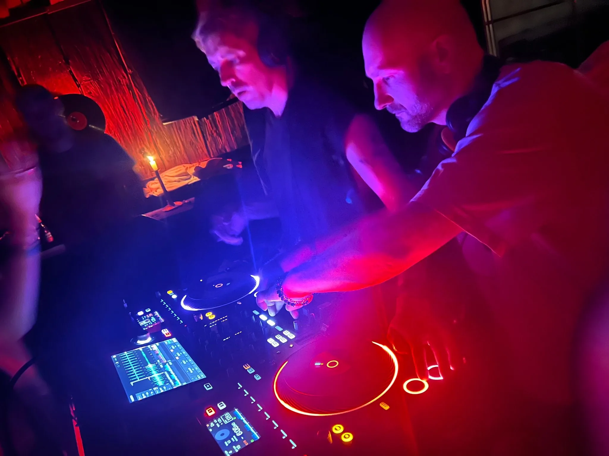 F42878d8 B00a 46a3 9552 3f8e9bdceae1