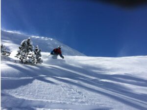Top Tips for Experiencing Your First Heli-Ski Adventure at Mondschein