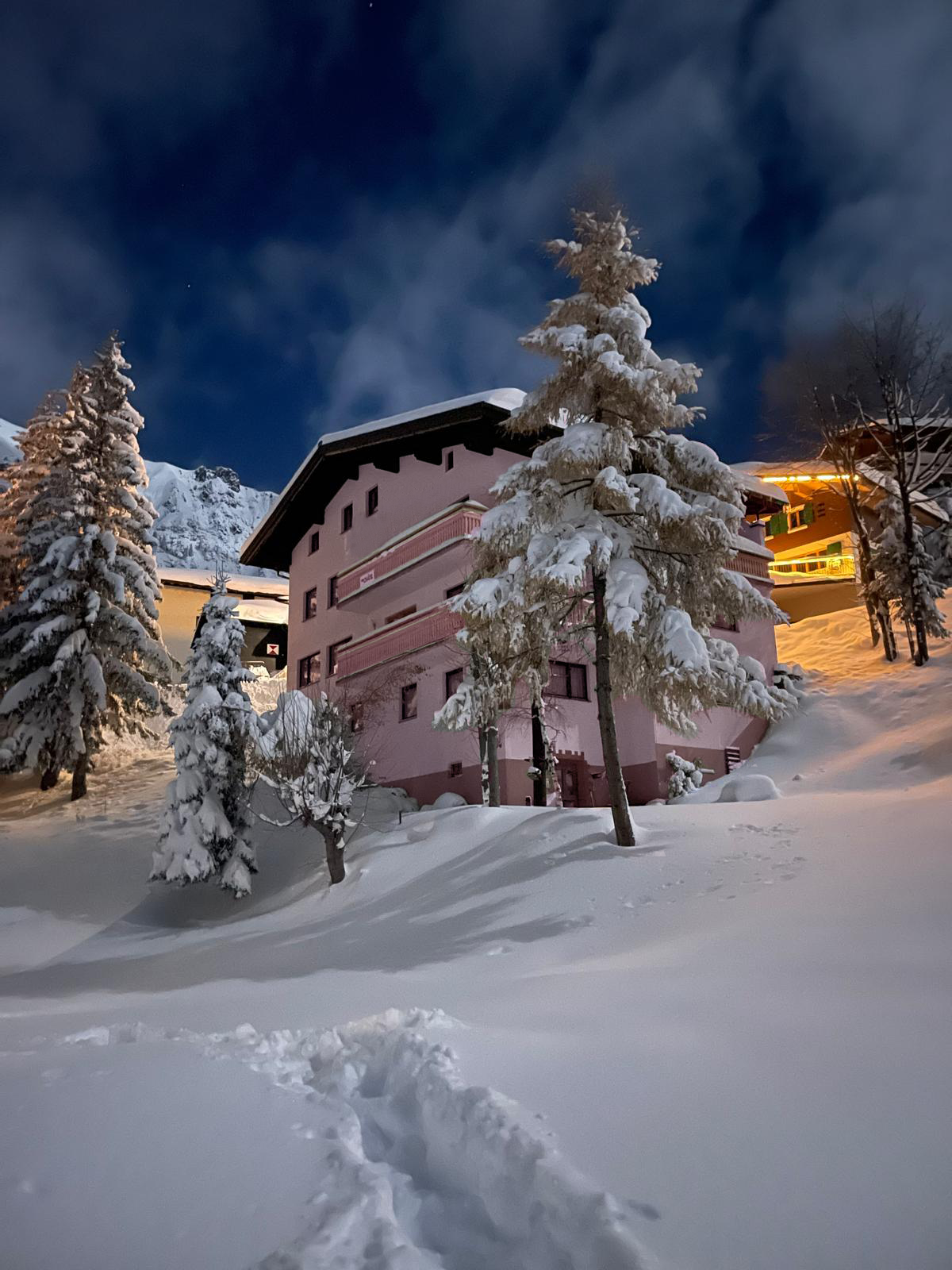 Arlberg Motel