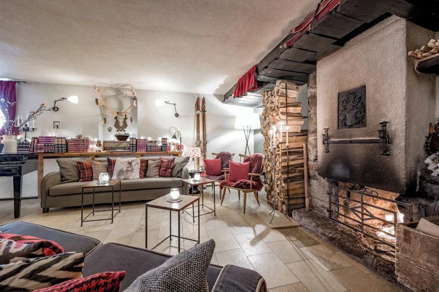best bars in arlberg – 1. Mondschein Bar & Fireplace Lounge - Ski Hotel Mondschein (Stuben) – 4
