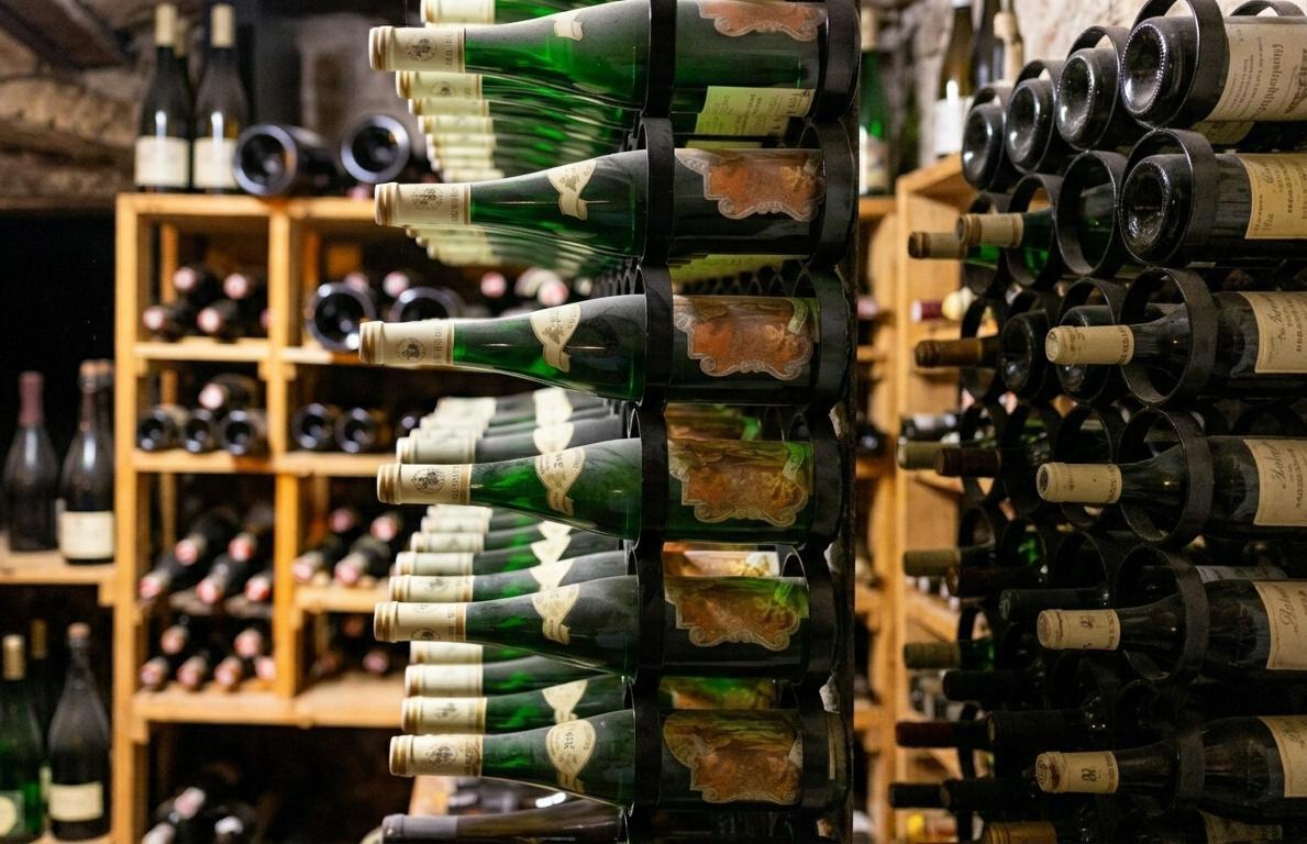 best bars in arlberg – 2. Mondschein's Wine Cellar - Ski Hotel Mondschein (Stuben) – 7