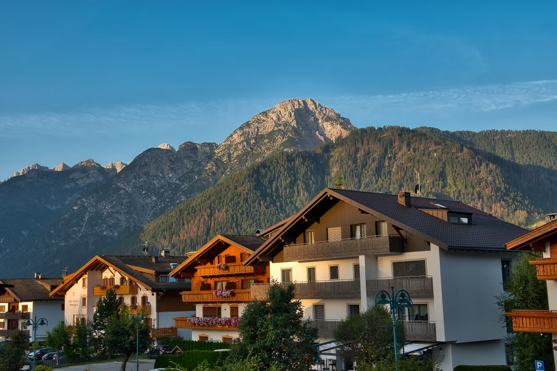 4. Fuxbau Lodges - Private-Sauna Apartments for Small Groups – 17