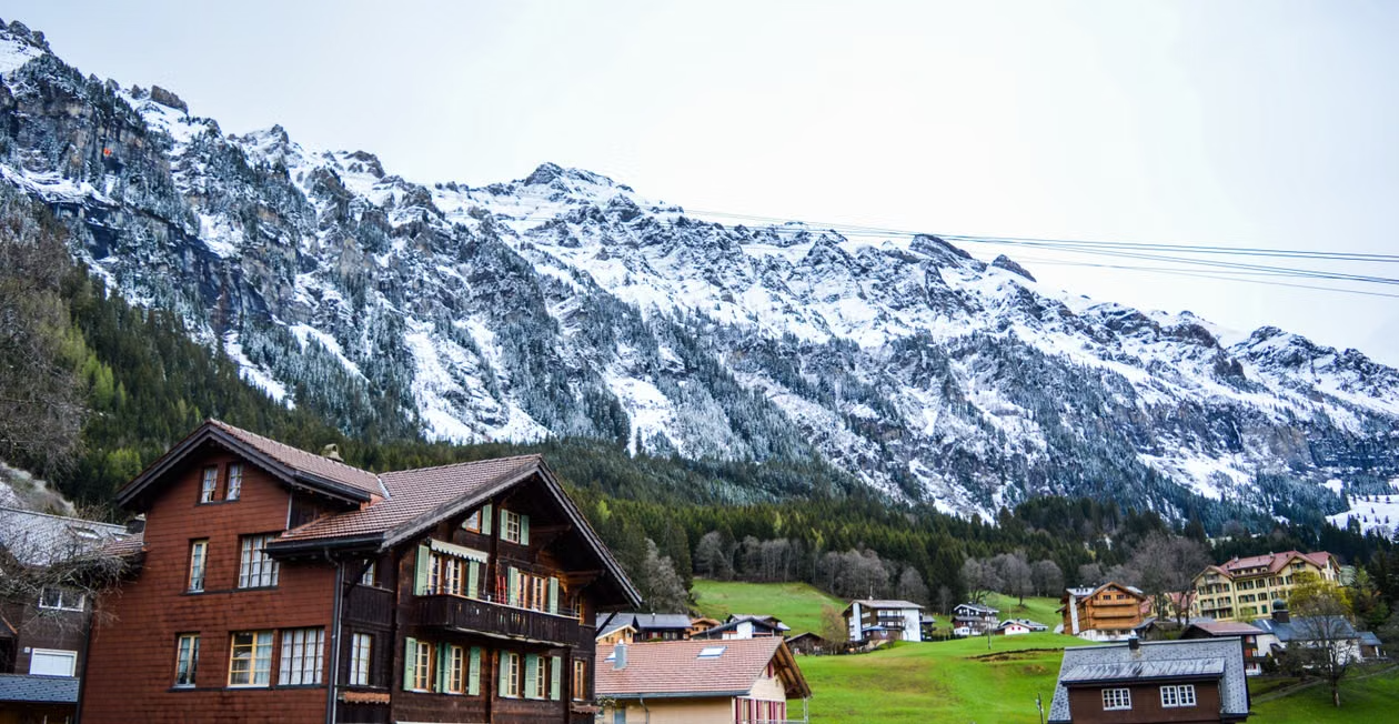 5. Arlberg Lodges - Self-Catering with a Shared Wellness Floor – 18