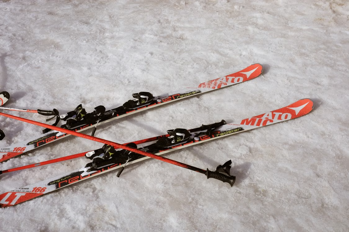 Mit Skiausrüstung reisen – 13